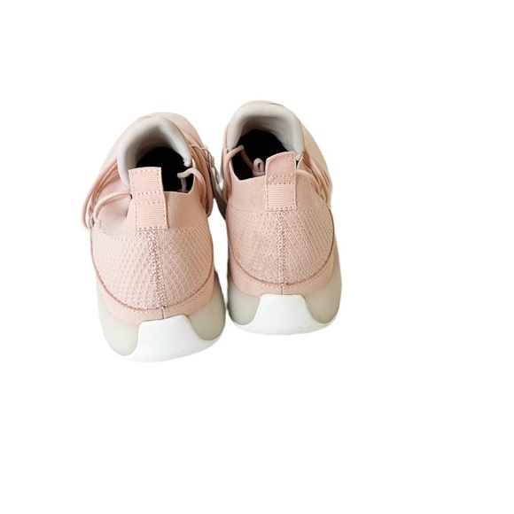 Lane Eight Men\'s Trainer AD 1

Himalayan Pink size 12 main image 3
